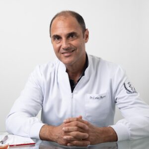 Especialista em Implantes Dentários da Clínica OI, Dr. Carlos Barros - CRO 60.246