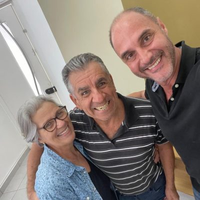 Clientes que viram amigos após muitos anos de confiança